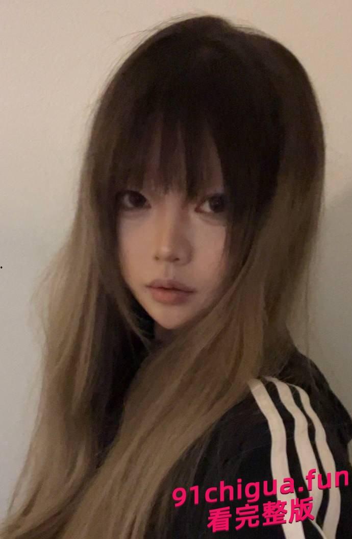 广西科技大学反差学生 陈曦 与男友性爱视频，骚货喜欢被后入！-2