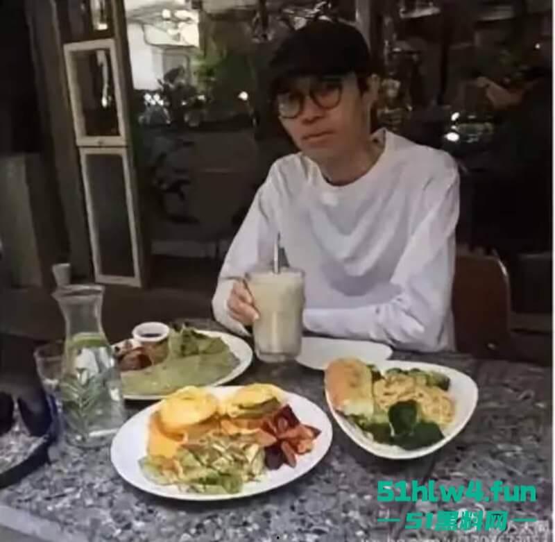 太突然！41岁歌手方大同去世生前长期吃素，死因细节曝光音乐才子离世真是太可惜了。