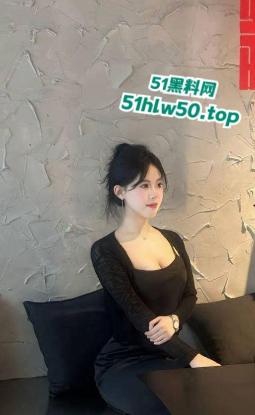 北京航天航空大学【邹清雯】材料科学与工程学院研一母狗，背着男友约炮被曝光性爱视频！-2