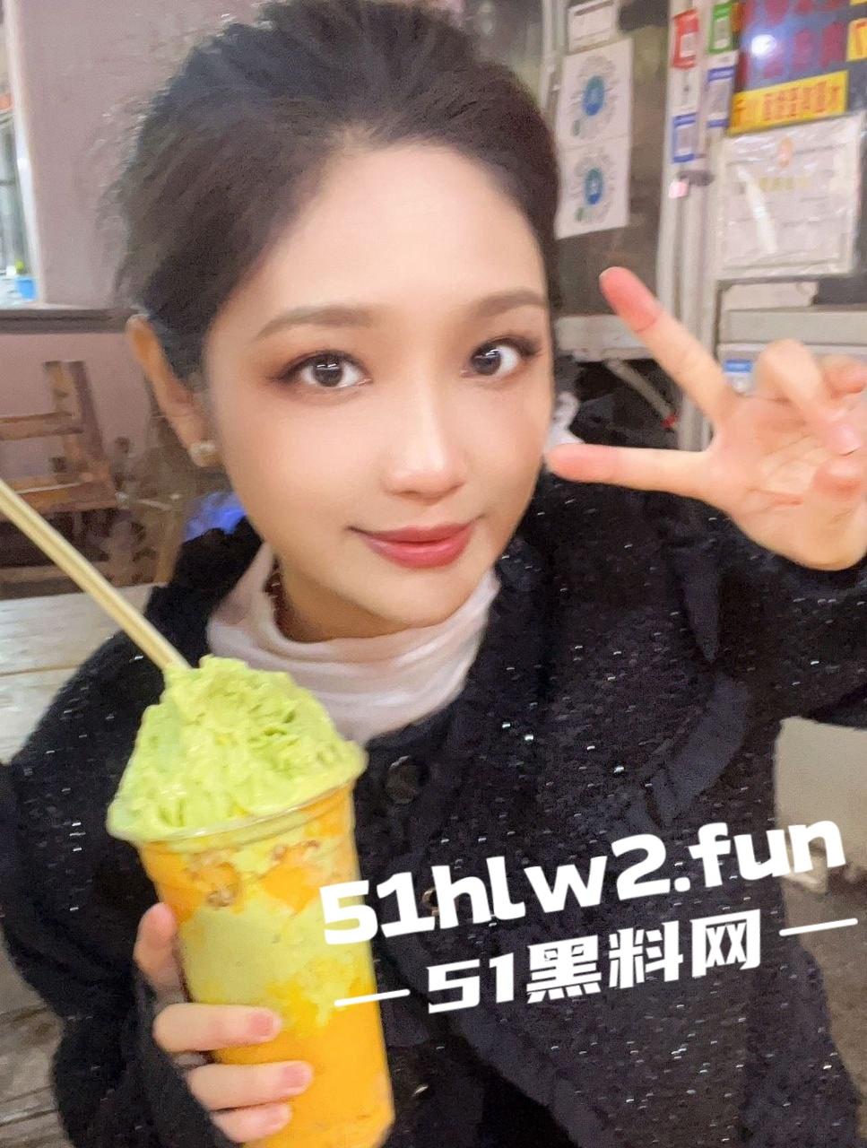 深圳大学校花女神极品舞蹈生【徐思涵】颜值靓丽身材完美,被土豪2w一个月包养全裸视图流出。-5