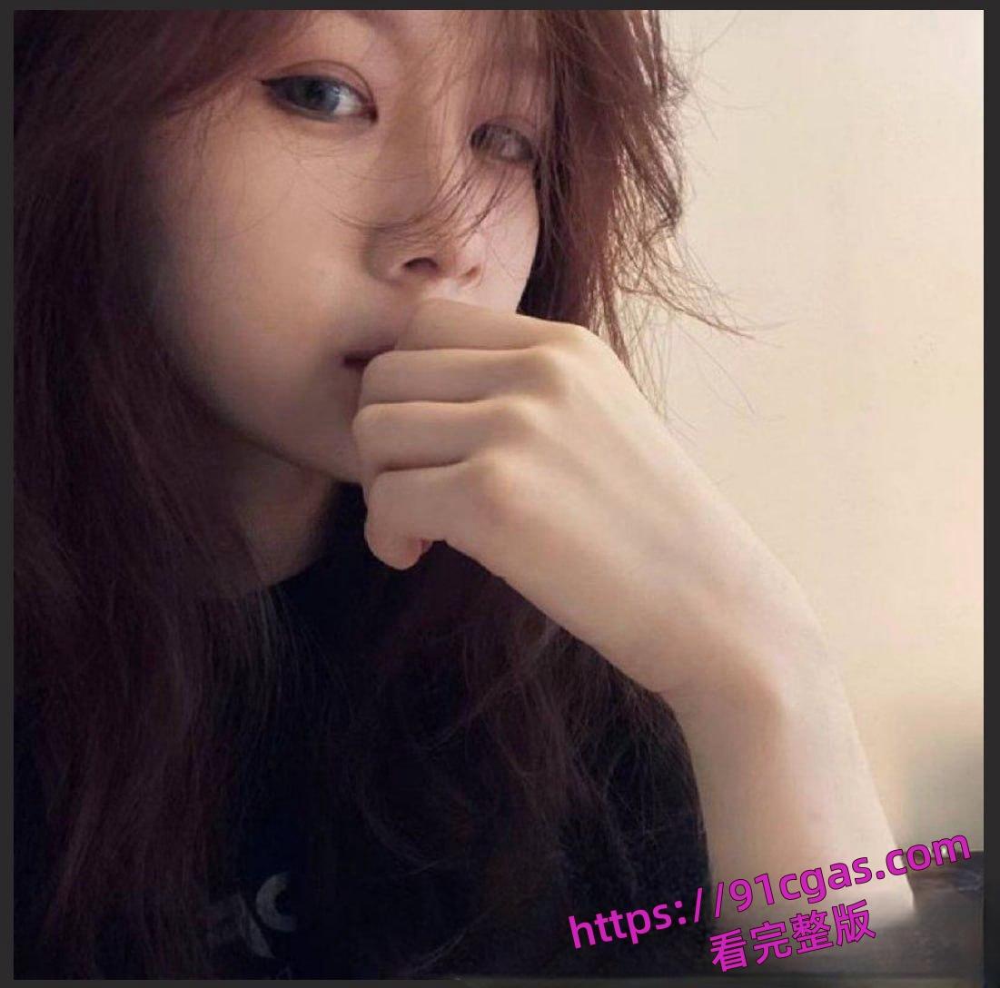 中国海洋大学的大一嫩妹许真福被前男友粉鲍特写怼拍视频-4