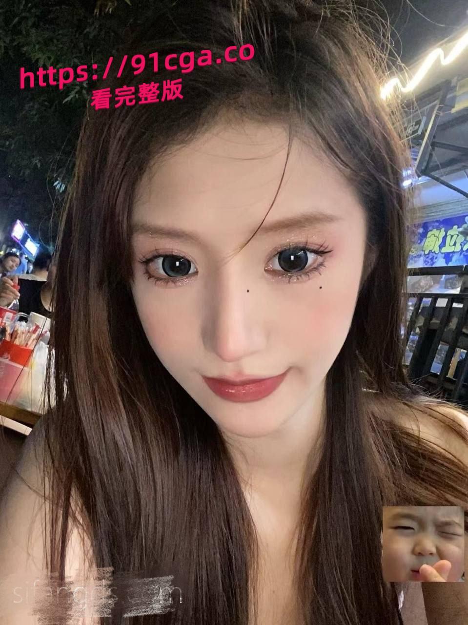 清纯女大学生 张丽,平时在学校装三好学生,脸蛋清纯得能掐出水-1