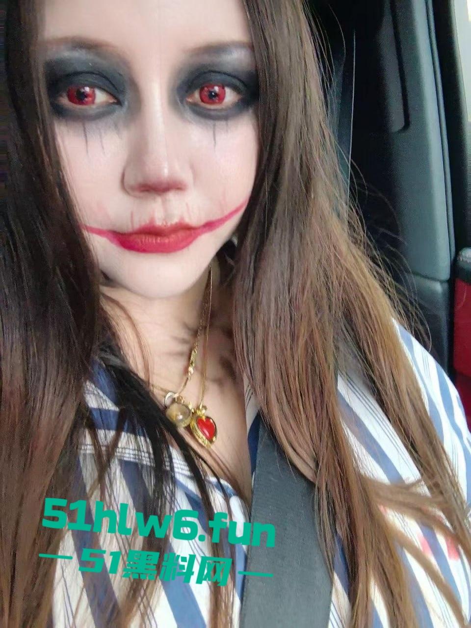 上海老鸡婆坑骗小鸡婆,高价整容吃回扣聊天记录曝光,俩骚逼互怼挺有意思 。-14