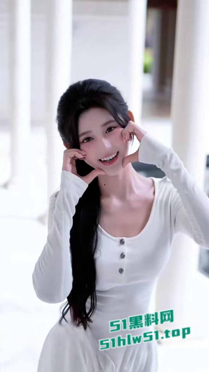 高颜值短剧演员【杨珊子】性爱视频曝光，酒店内被金主爆操玩弄，高潮时表情魅惑直呼太爽了!-8