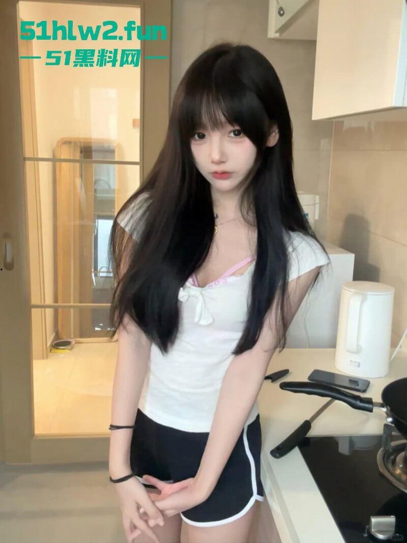 深圳高颜值舞蹈生【聂雨桐】外网公开求包养,嫌钱不到位拒不承认卖逼事实引发热议。-3