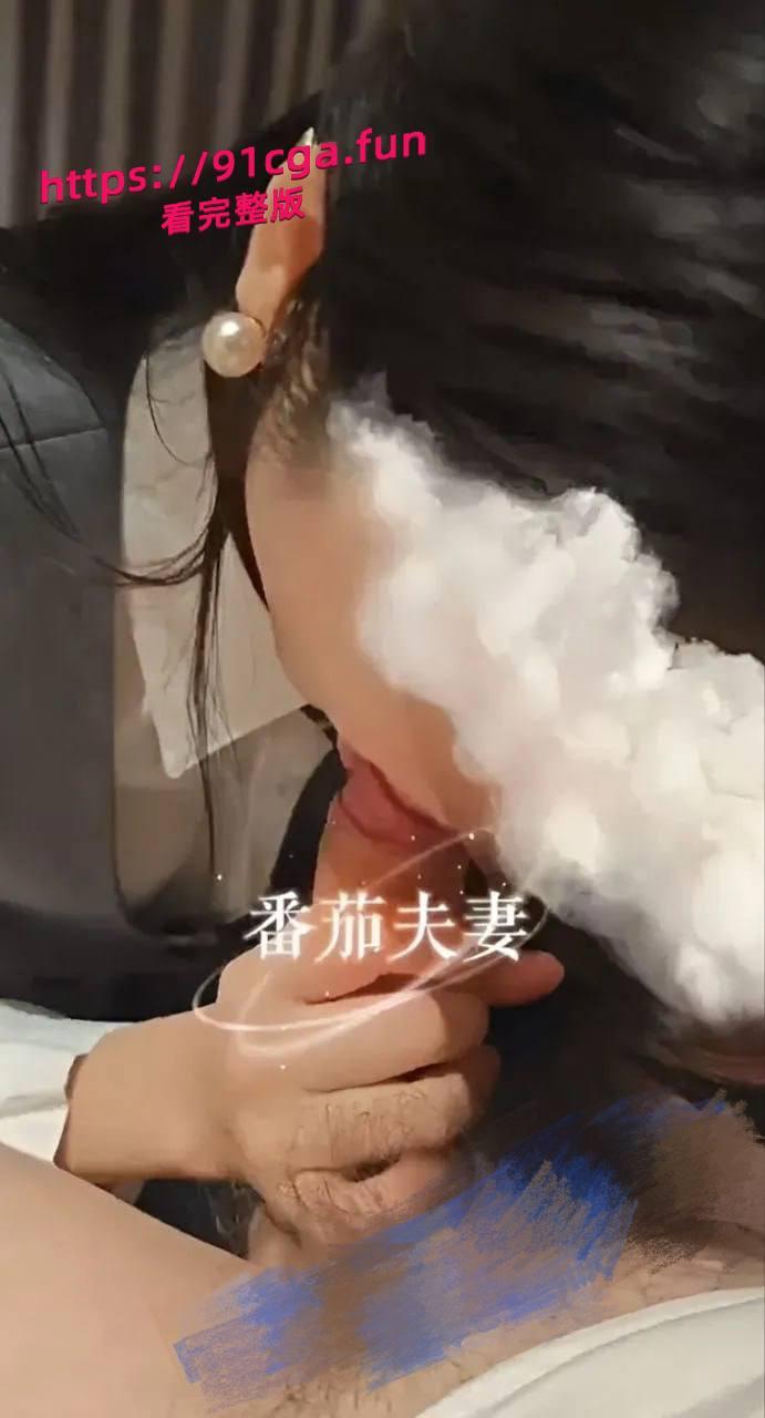 丸子老师真实身份被扒 推特情侣博主身份曝光 胸部痣和耳饰成实锤！-4