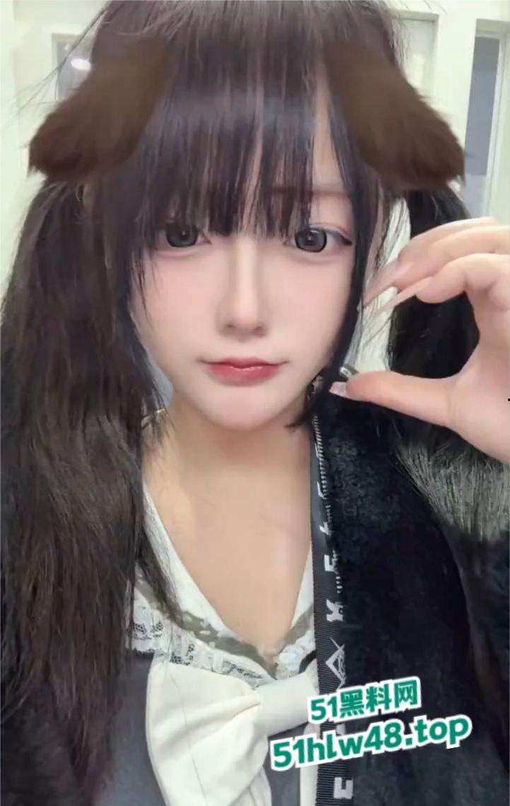 福建福清19岁嫩妹【顾茹馨】Cos骚母狗大尺度视频,性感Cos服裹着娇嫩肉体骚到极致!-2