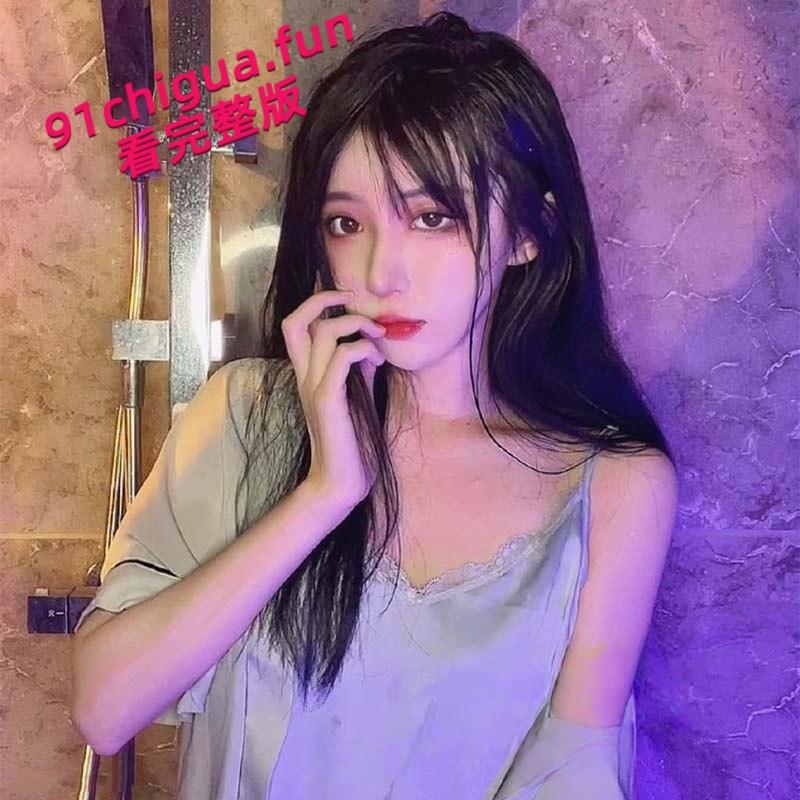 全网热搜,抖音千万网红【呆妹儿小霸王】首秀日塌房,前男友独家投稿爆料开房洗澡,三点全漏露脸实锤太TM炸裂了!-6