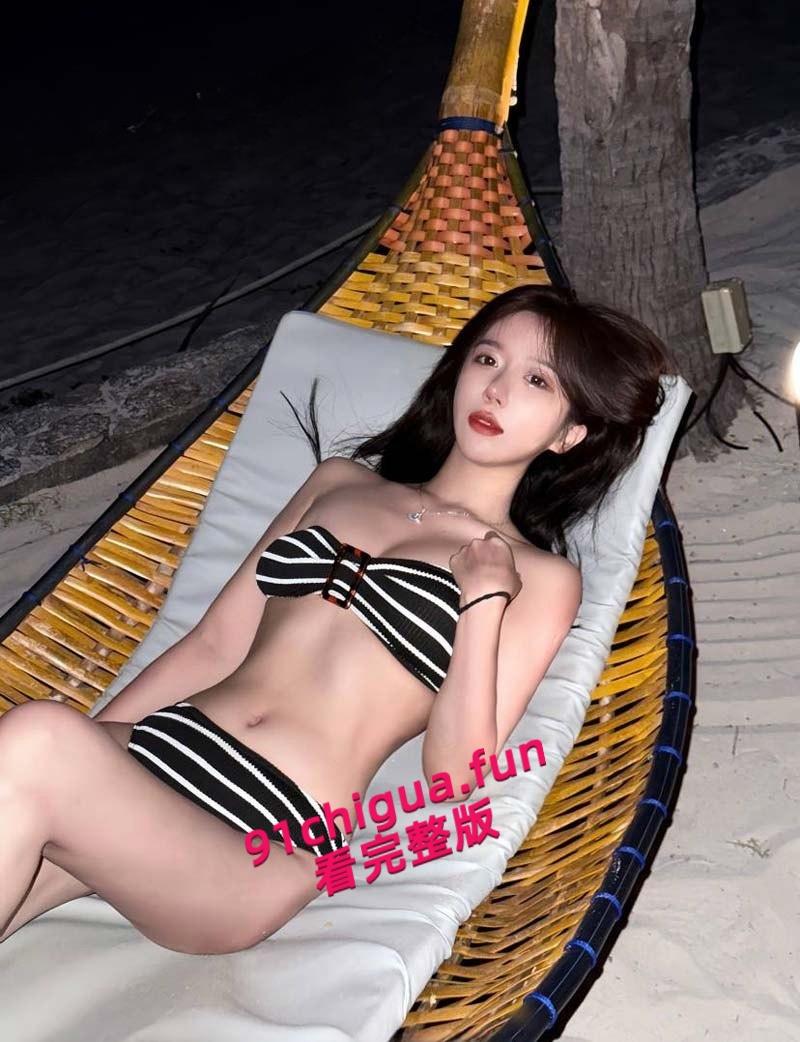 全网热搜,抖音千万网红【呆妹儿小霸王】首秀日塌房,前男友独家投稿爆料开房洗澡,三点全漏露脸实锤太TM炸裂了!-16