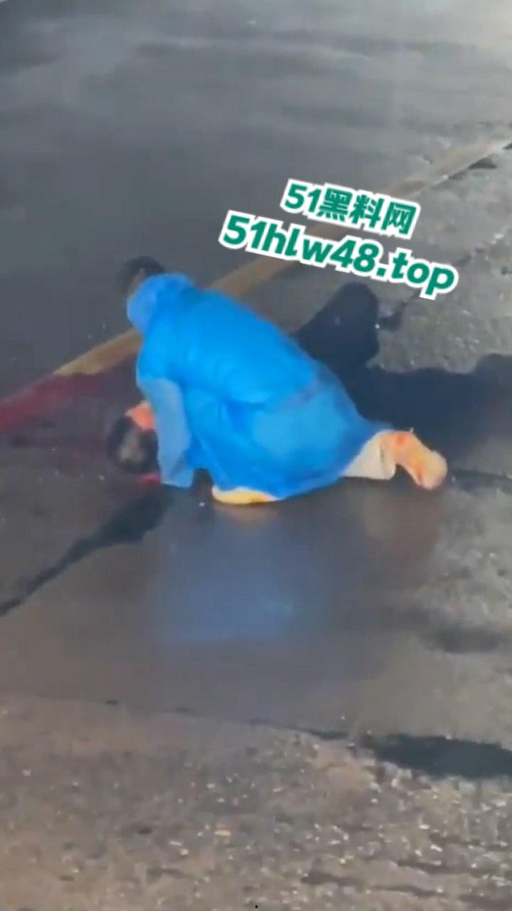 毒贩回国逃蹿台州,枪杀多名路人和警察,现场比拍电影还可怕,目前国内视频已被封禁。-14