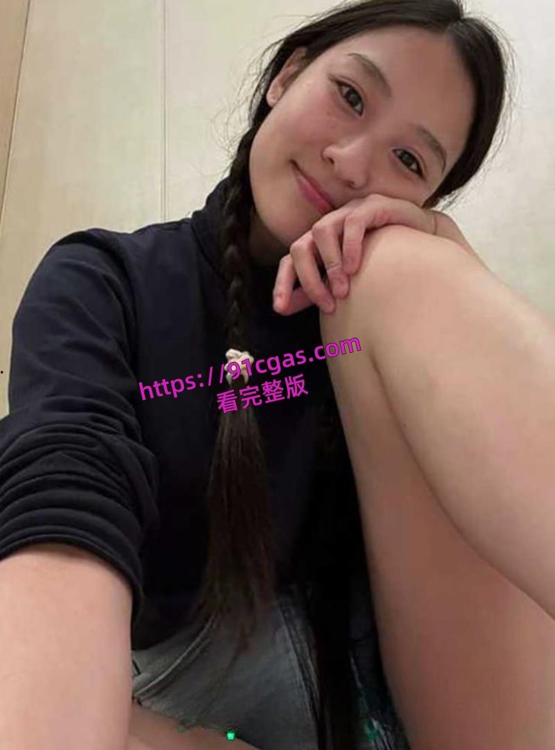 漂亮女大学生赵可儿白天陪金主旅游晚上当性奴 露脸性爱视频流出-2