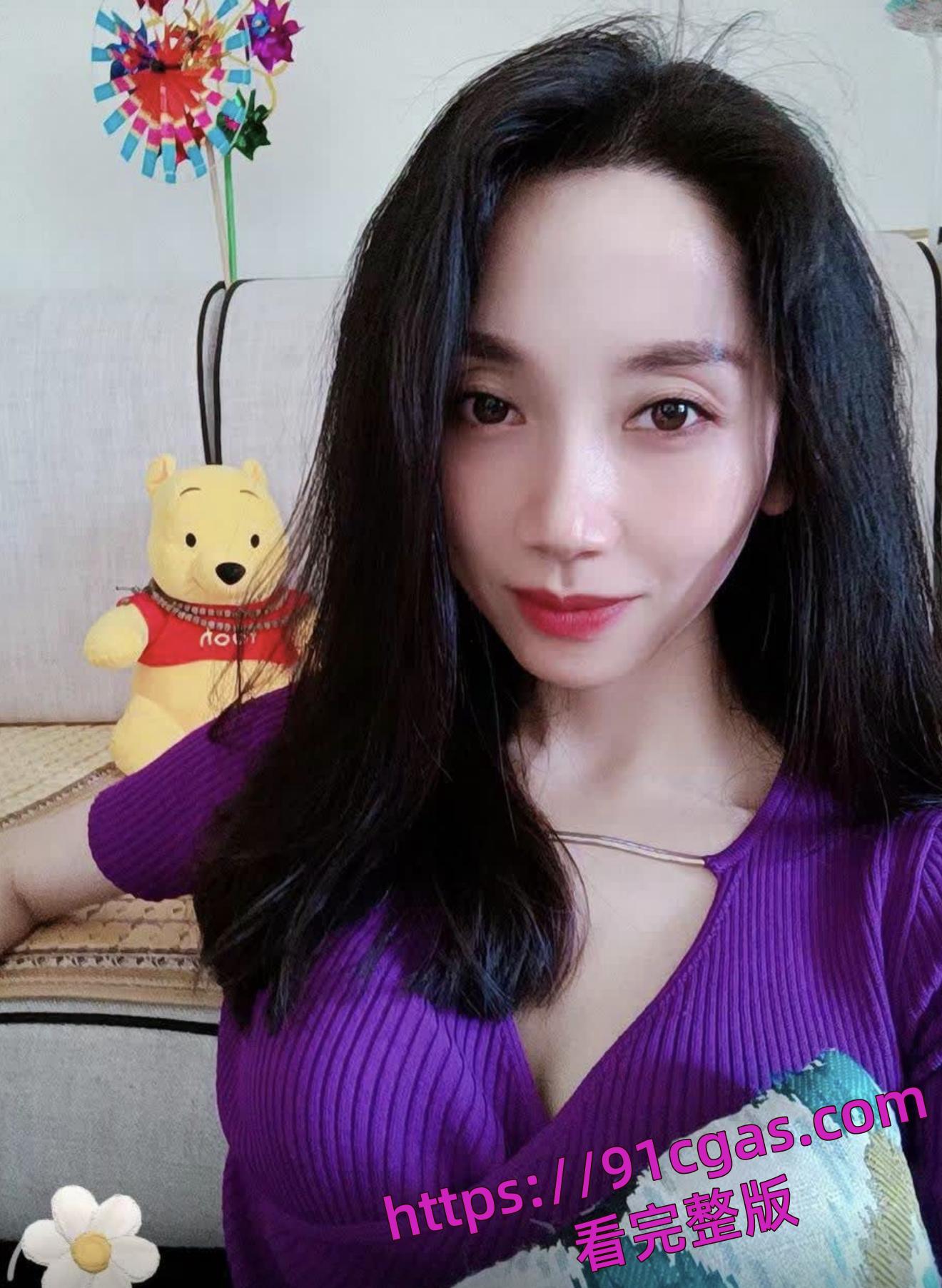 重庆沙坪坝区女干部徐艳霞惊爆不雅视频 被领导无套狂干被曝舔功了得睡遍官场！