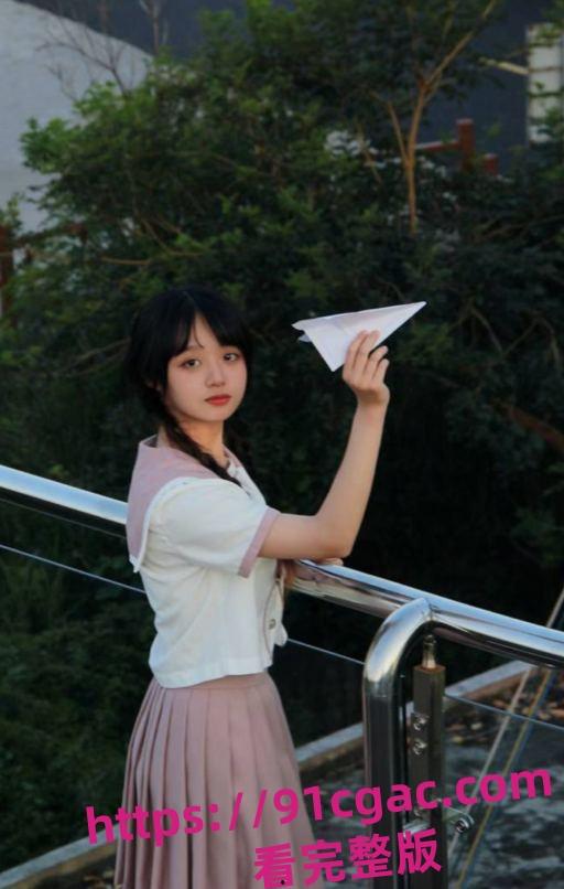 杭州电子科技大学大一学生妹赵青瑜，反差女友母狗私下淫荡曝光泄密视图！-4