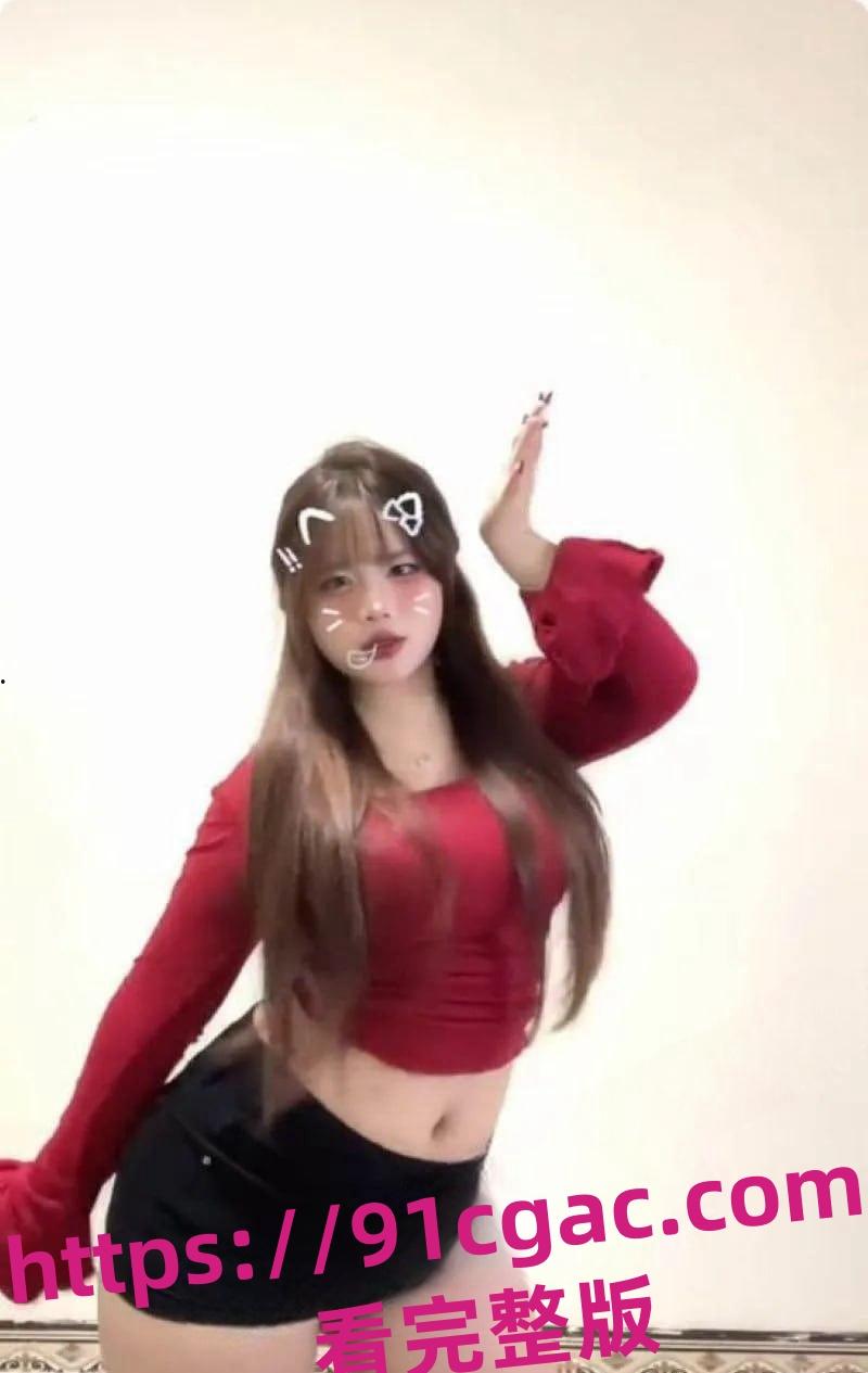 快手06巨乳女大“疯狂小豹”全裸抖奶视频流出？！E杯巨乳晃动视觉冲击拉满-5