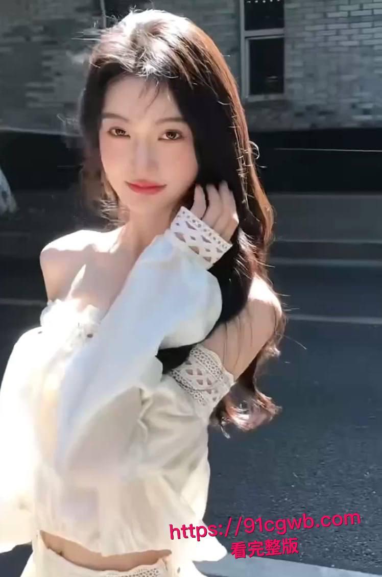 台湾顶级模特小婕黑料惊爆:猥琐摄影师下药迷奸,粉色自慰棒猛插高潮,摄影师爆操浪翻天!-7