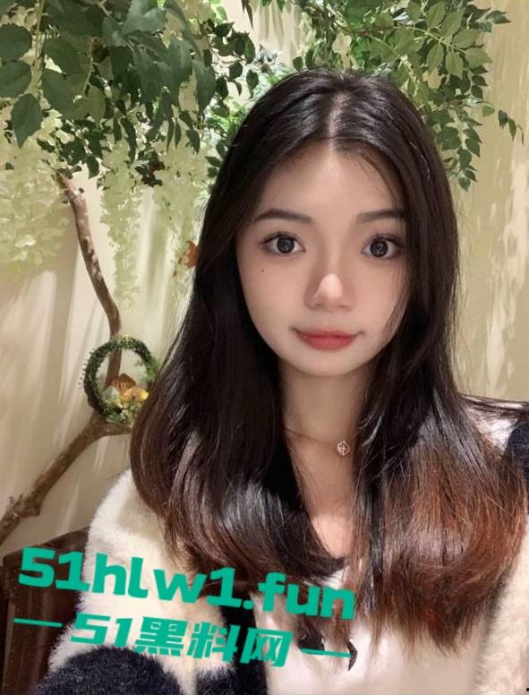 广东岭南职业技术学院,清远校区陪游陪睡母狗【陈佳怡】抖音【一直丸】又被爆约炮视频。-16