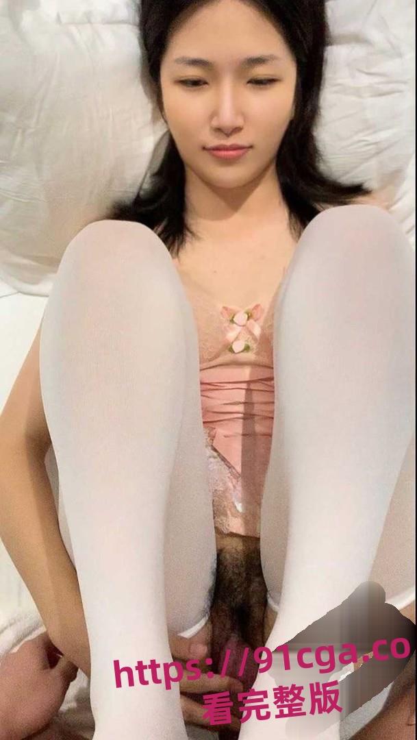 南京艺术学院清纯女大学生『赵思燕』沦为金主玩物!3P调教视频流出!-7