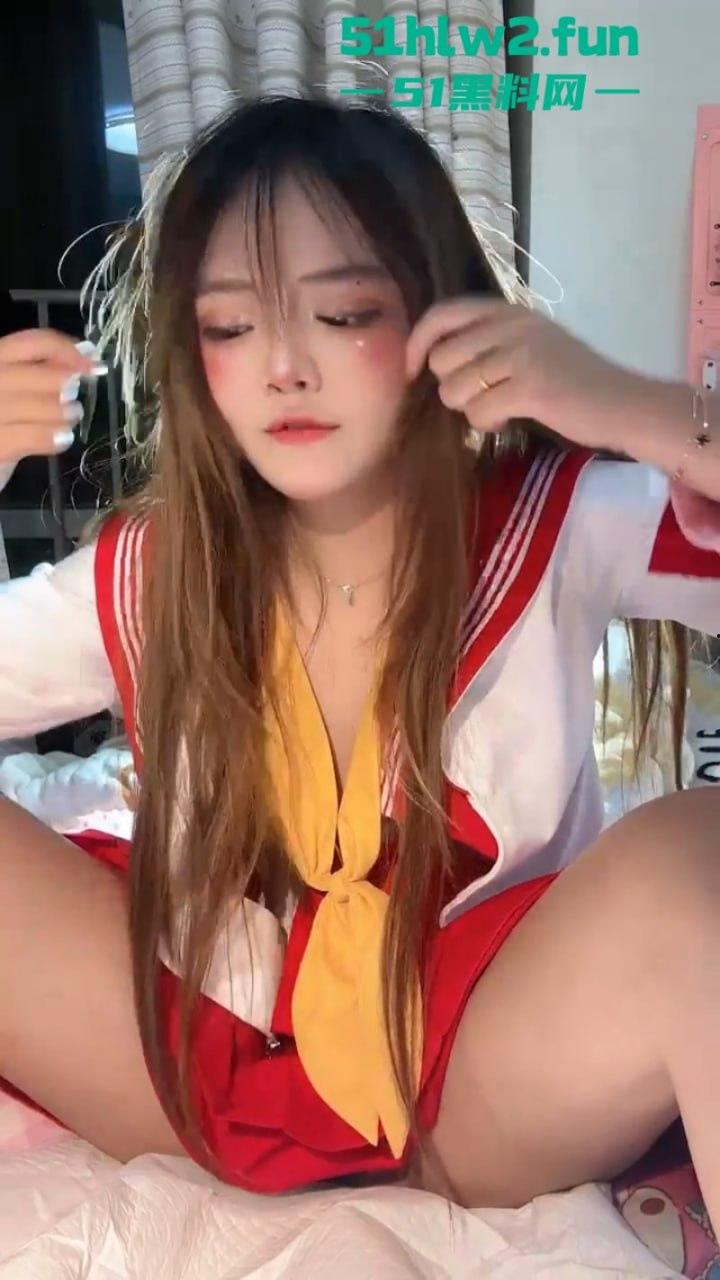 武汉18岁福利姬【少萝没人爱】私密论坛视频流出,超大章鱼足鸡巴极限逼里插首次爆肛!-8