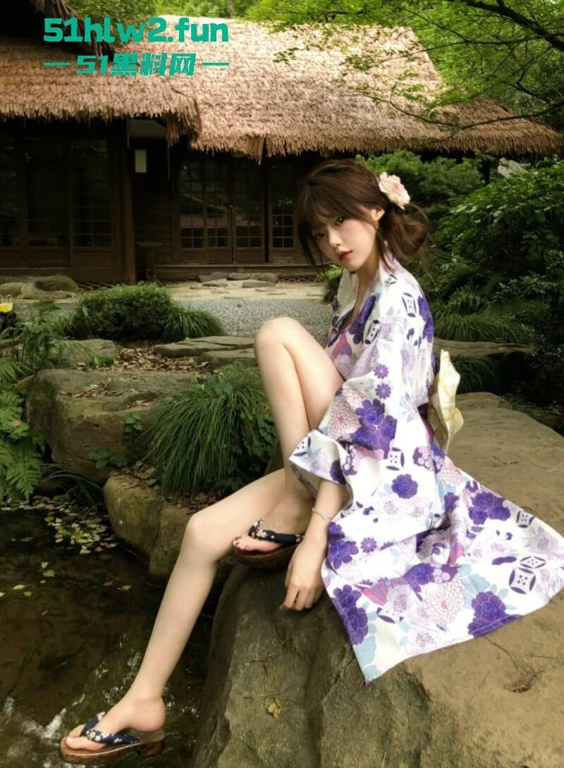 浙江衢州嫩妹【刘千禧】被曝拜金公开价9W找主包养，骚女只要钱到位能口可无套。-2