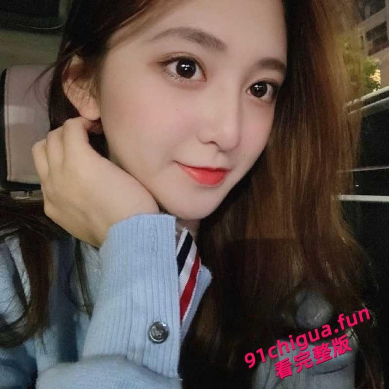 某单位领导的瓜友自爆,酒店潜规则刚入职的女大学生,白嫩皮肤姿势多样,全程主动骑乘飘飘欲仙!-6