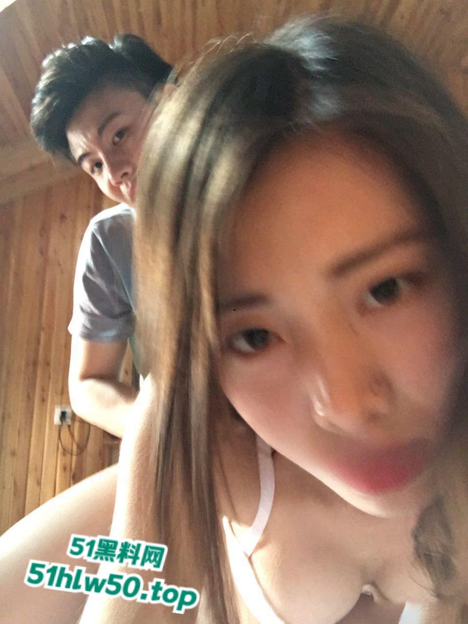 湖南辣妹子【韩亚超】脚踏两条船，交往三年的绿帽男被踹后一气之下，全网曝光两人性爱视频!-2