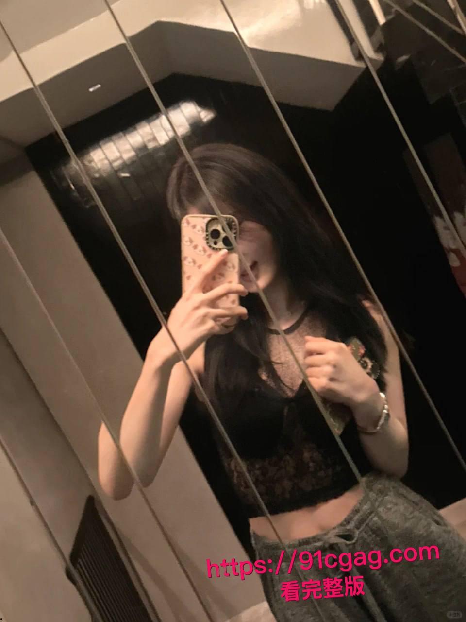 真实约炮!好不容易约到一个超有女人味的极品人妻,长得漂亮身材又好床上骚浪至极叫声听了就让人鸡巴硬!-10