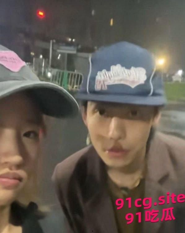 抖音500万粉丝大网红伤心男人人设崩塌 被曝光脚踏七只船-6