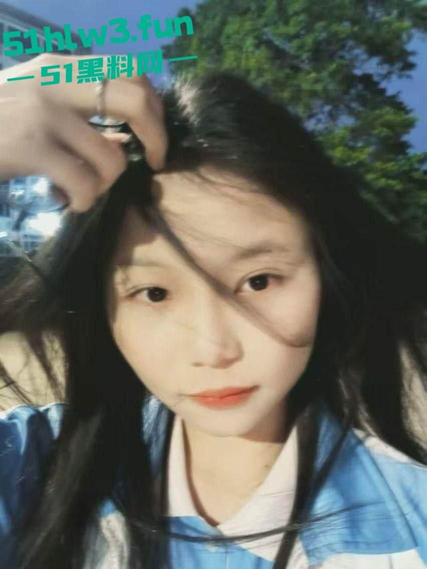 苏州师范【王艳冰】高冷颜值肥臀母狗，学校里装的超高冷私下却被大叔包养，翘着肥臀被鸡巴暴力抽插。-7