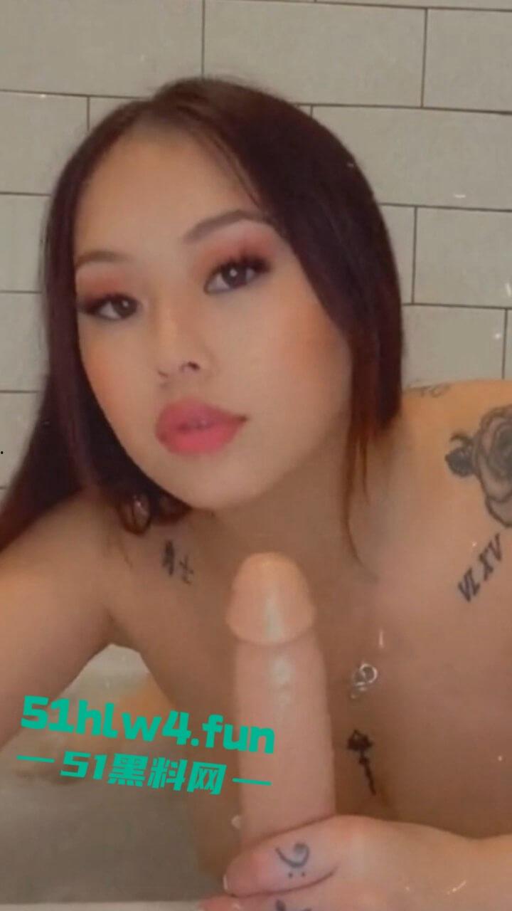 美籍华裔博主【helloLangie】油管顶级身材百万粉丝博主,欧美风大奶肥臀酮体私下卖逼视频流出。-8