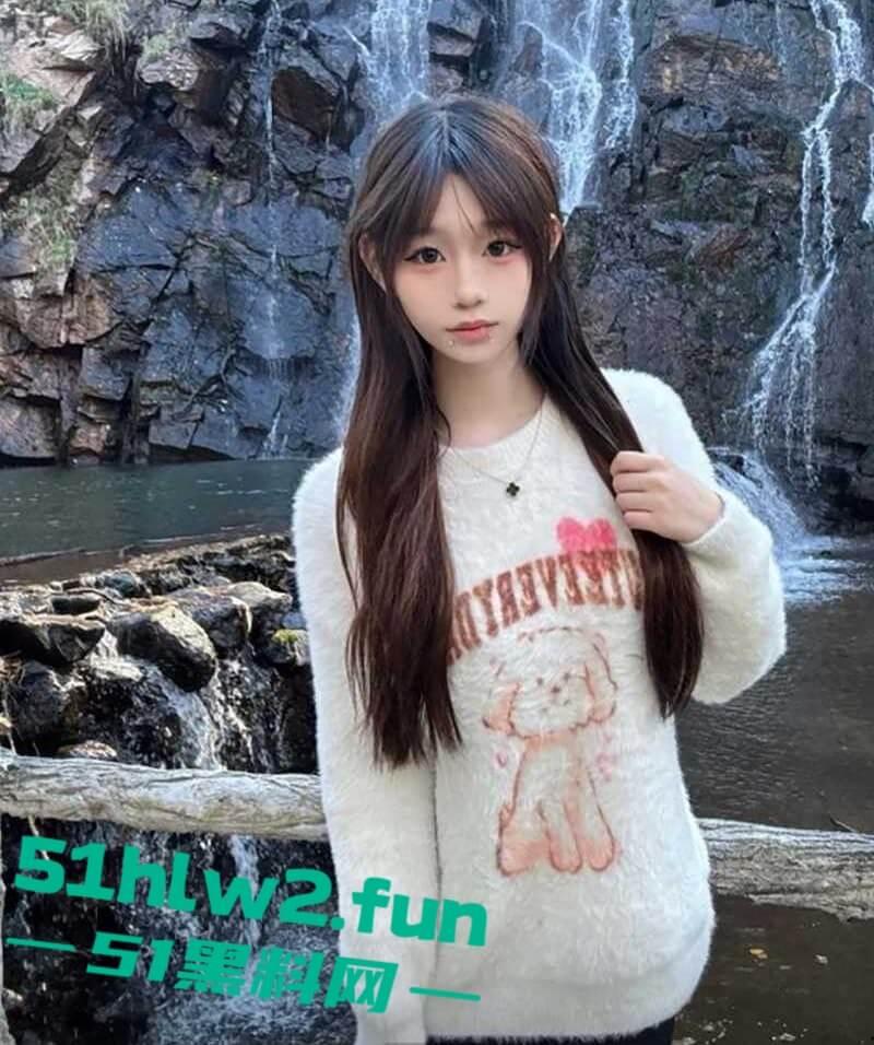 榜一大哥的专属尤物,抖音爆乳萝莉网红【小姜姜】自慰视频流出,白虎粉鲍奶子纹身,情人节给兄弟们送福利!-4