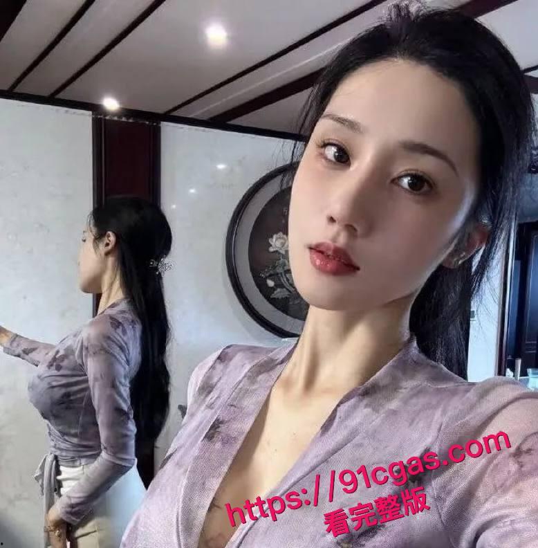 抖音42w粉网红 米NANA 丝足女神难抵重金诱惑私发福利