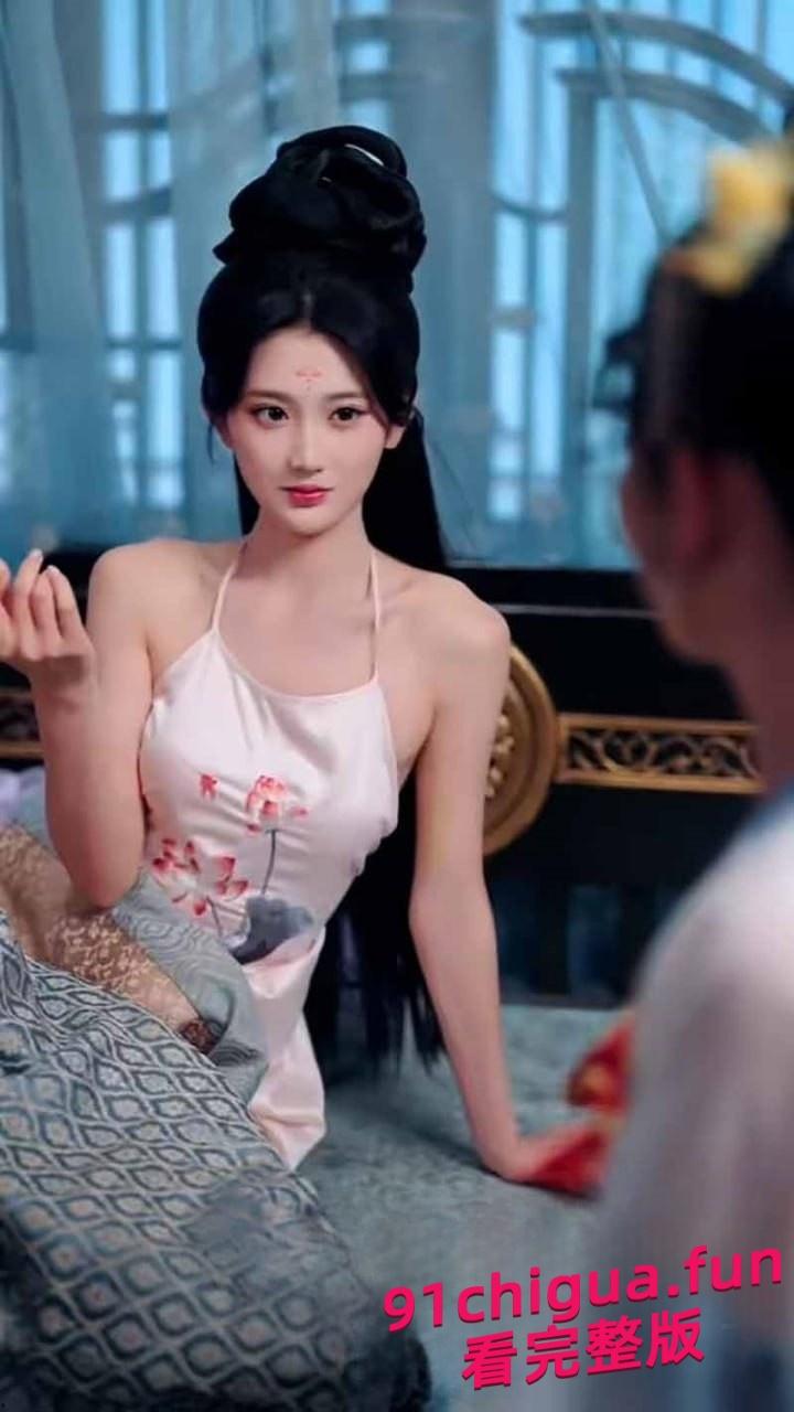 高颜值短剧演员 杨珊子 性爱视频曝光 脖子被金主吸满草莓 高潮时表情魅惑直呼太爽了!