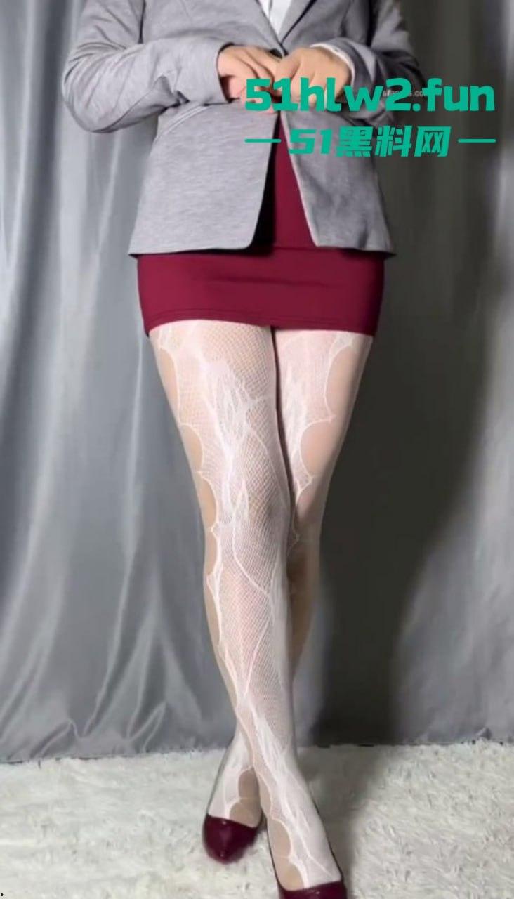 抖音37万粉丝网红【田囡囡】有精品肥臀少妇之称 3k大洋土豪定制高清福利视频流出！-6