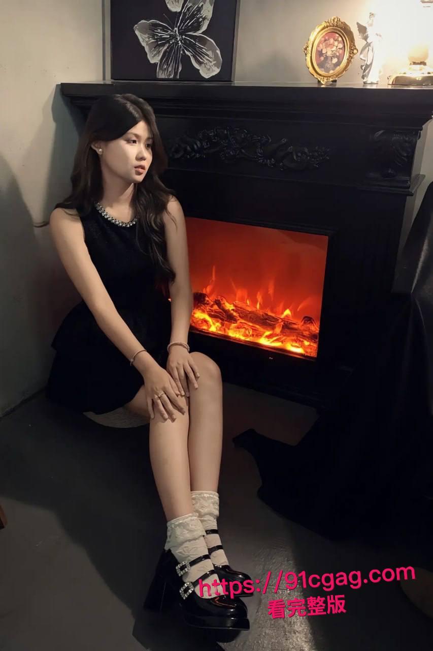 抖音老头对镜拍事件引爆热搜 河北财政厅预算科科员冯茹 做爱视频曝光疯传