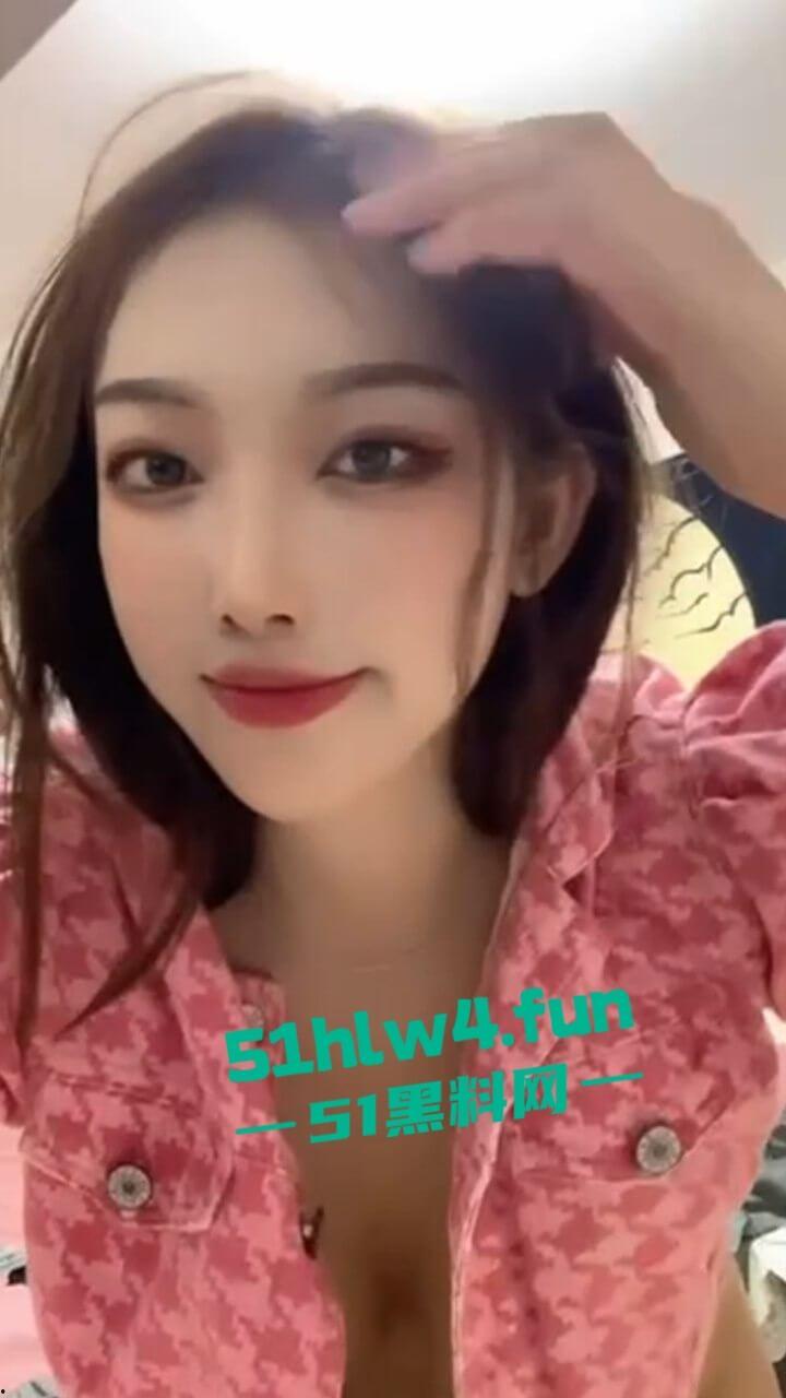 绝美颜值【夜宵789】身材高挑美腿性感女神，蜂腰巨乳蜜桃臀诱惑自拍福利流出。-6