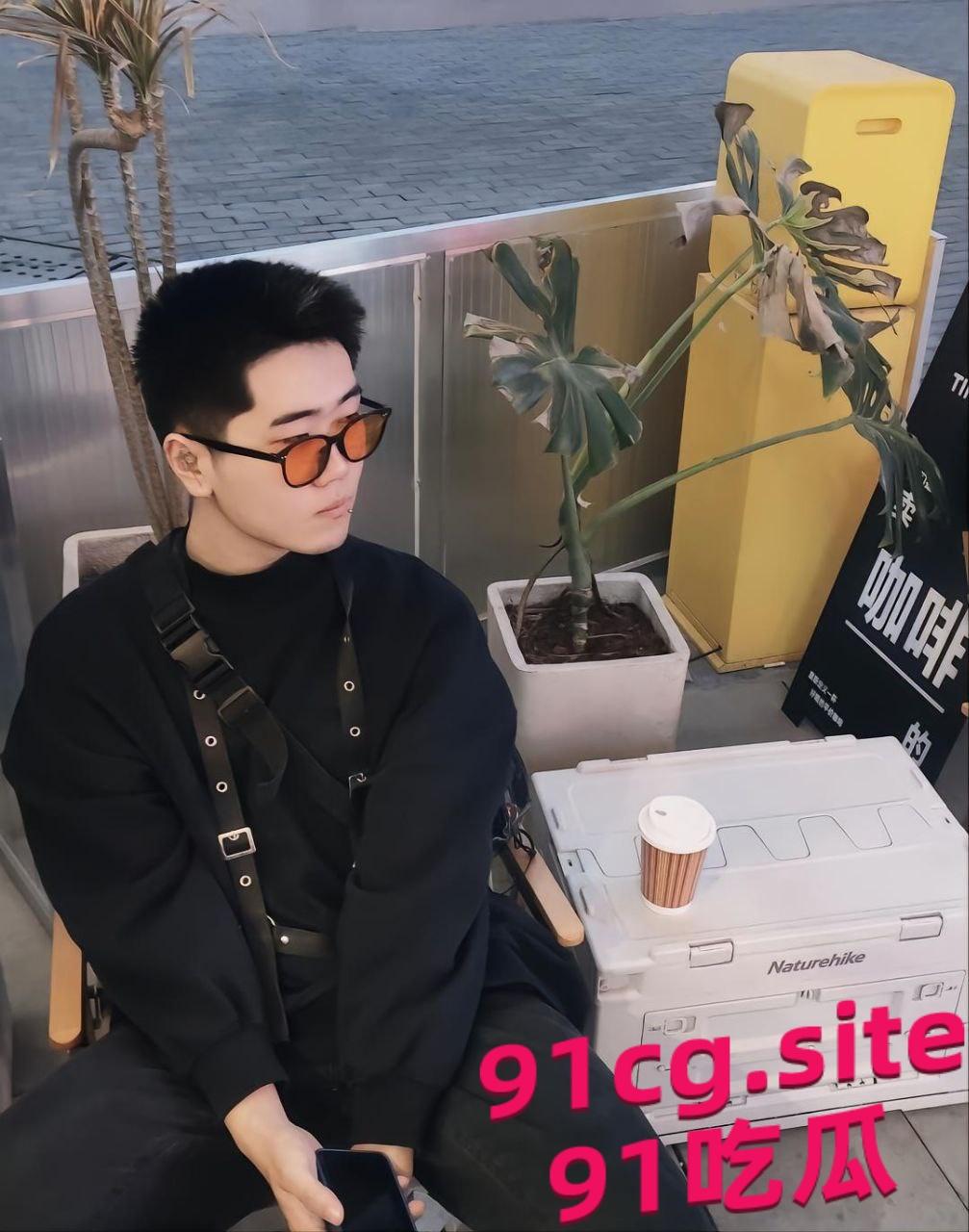 山东服装职业学院为爱冲锋的勇士 疑似女友王佳颖私密视频流出-4