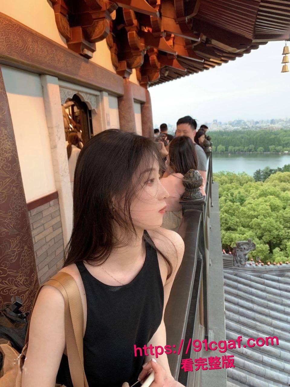 淄博医院崔晓涵出轨丑闻 靠官爹进医院 婚内成多位外科大夫公用母狗 偷拍视频全网疯传！