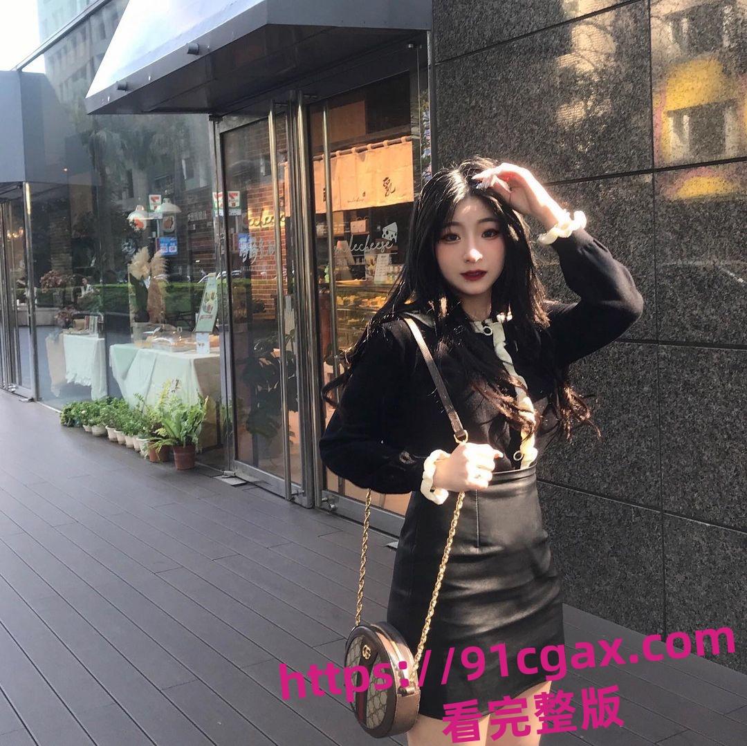 台湾IG高冷网红 医美助理「赵小晴 」与男友啪啪视频流出!女上位疯狂摇摆-7