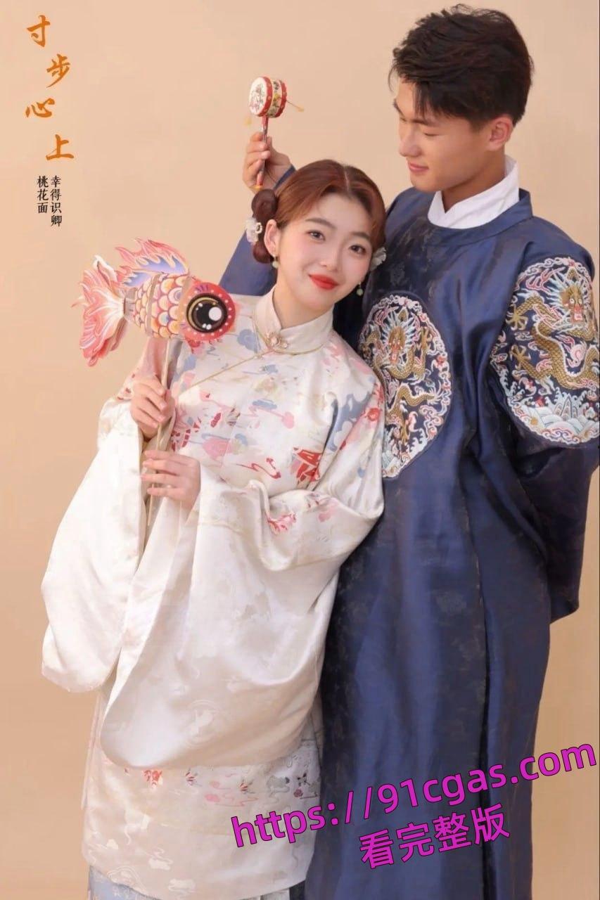 西南民大汉的女大学生妹田佳子穿着汉服抠穴，给男朋友带绿帽-6