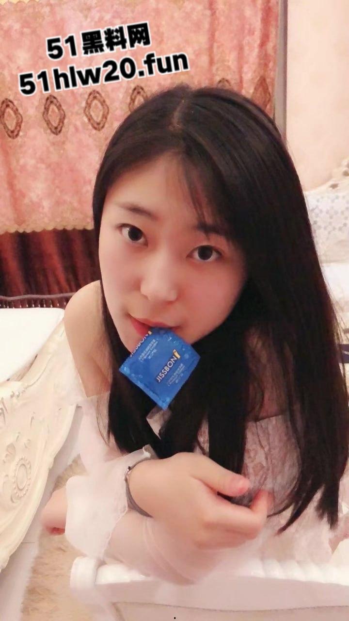 网盘泄密资源,辽宁大连新婚少妇【白诗怡】私密照片视频全泄露,照片精彩视频内容超劲爆。-7