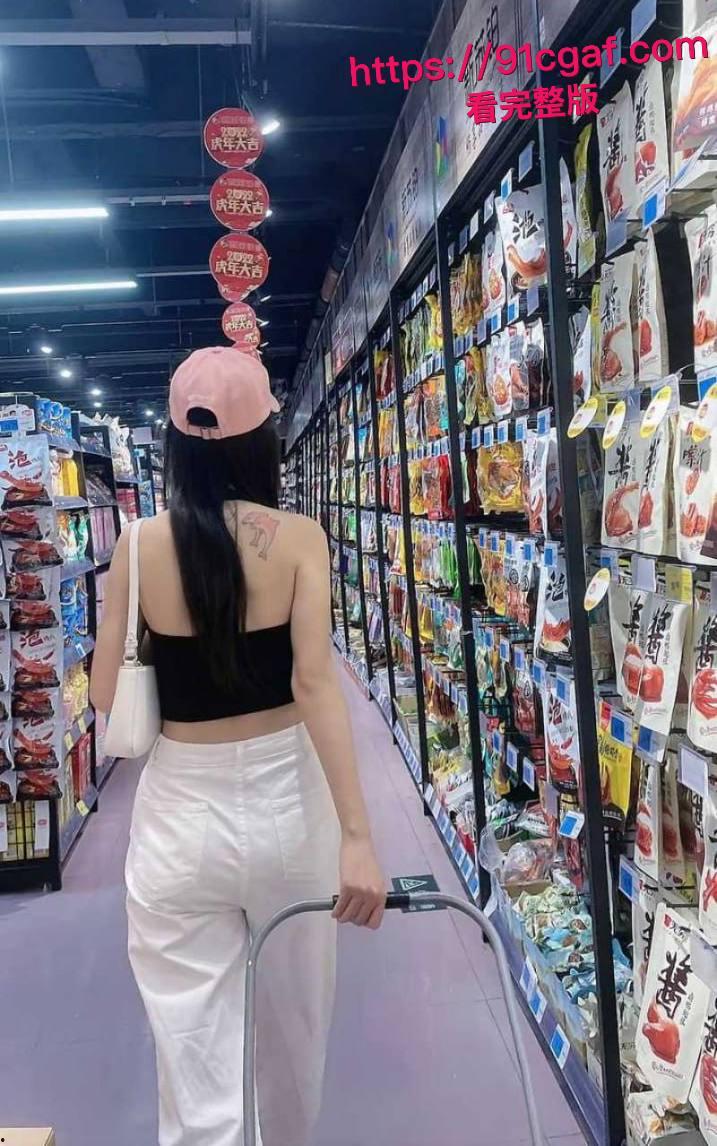 江西骚货李春兰婚内出轨 海豚纹身实锤 酒店跟炮友激战视频流出 尺度相当炸裂!-4