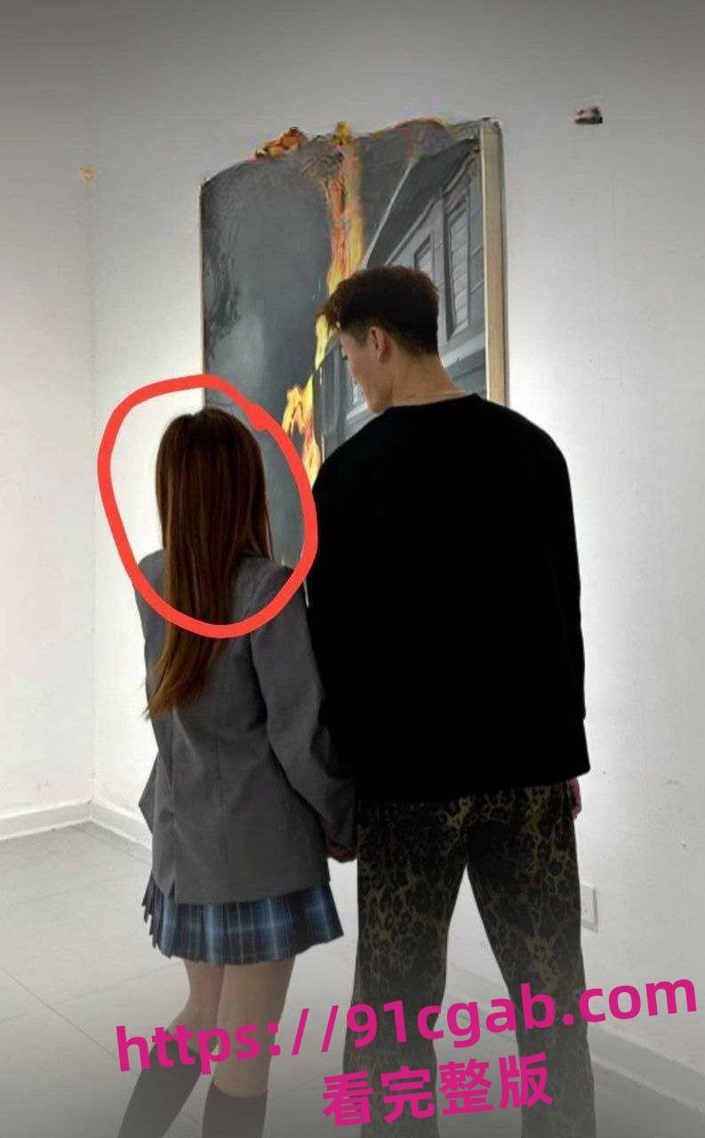 商丘学院朱雨佳大二背着男友卖给中年大叔 全露脸实锤！-4