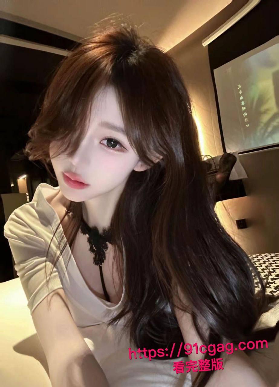 萝莉系母狗变土豪专属性玩具,白天户外露奶射箭,晚上翘臀挨操菊花都不放过!-8