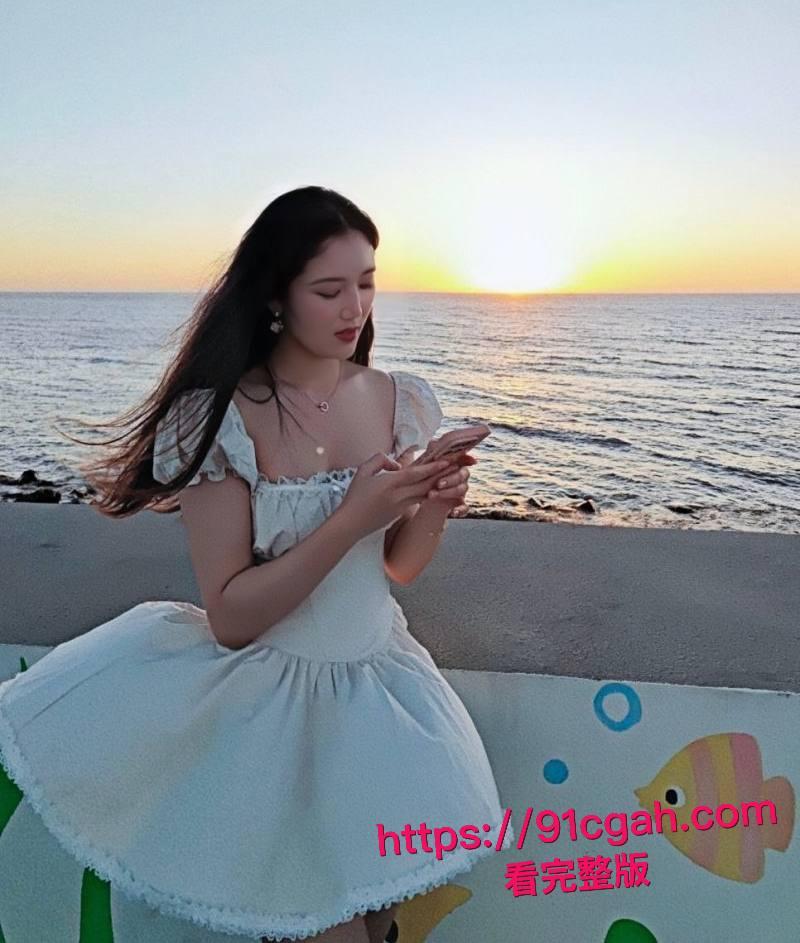 苏州母狗人妻李沐性爱视频曝光 被帽老公狂操嫩穴 骚浪呻吟高潮喷汁!-7