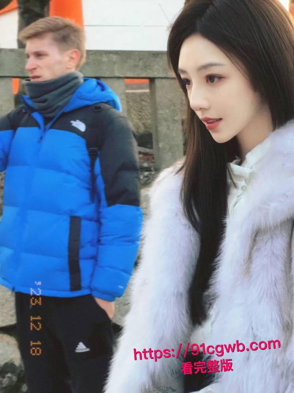 独家爆料!珠海斗门区李嘉颖反差婊属性全开,男友家中激情口交操逼内射,高潮淫叫浪到骨子里!-7