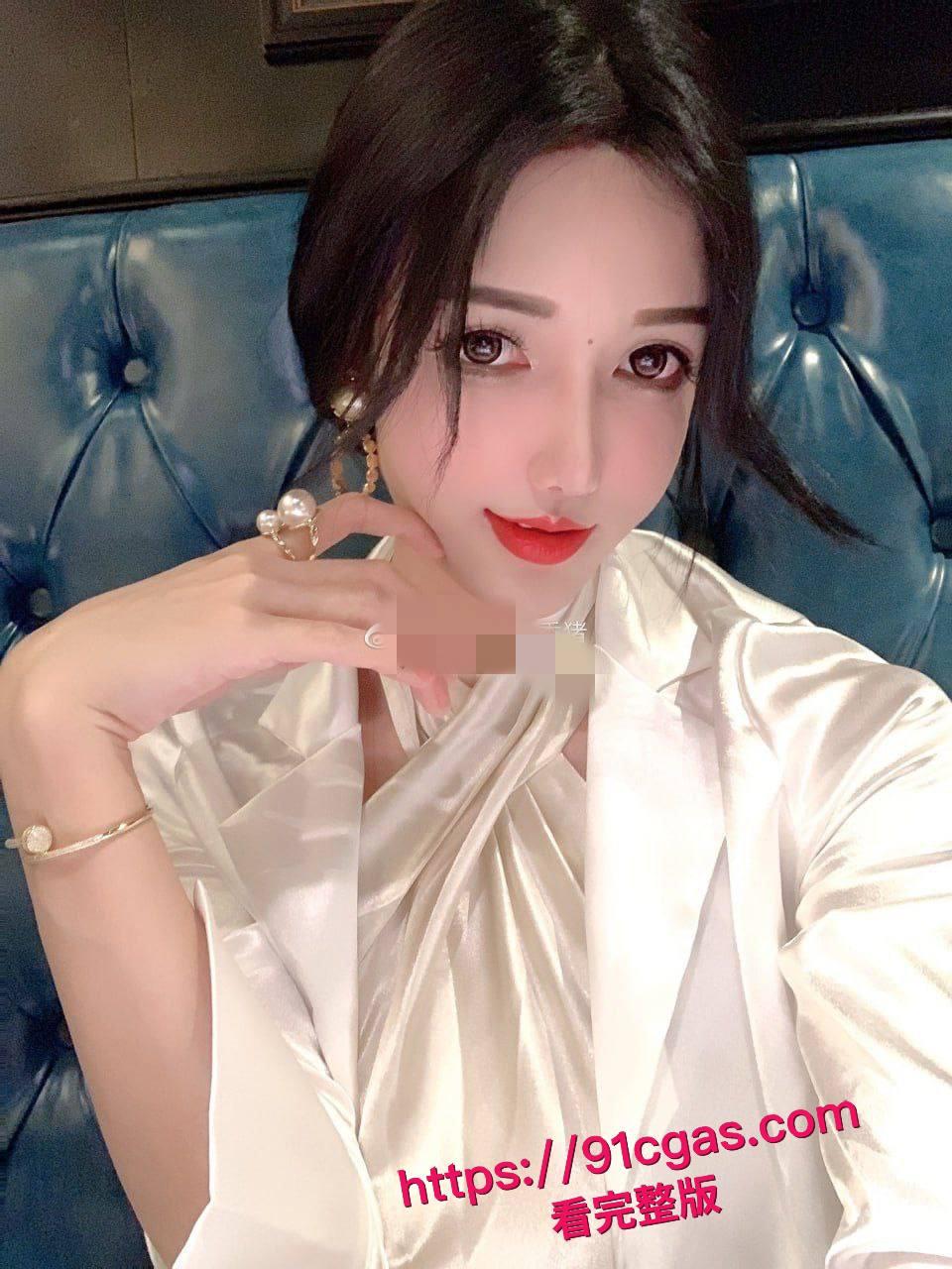 微博都一样网红巨乳女神吃鸡不雅视频曝光-4