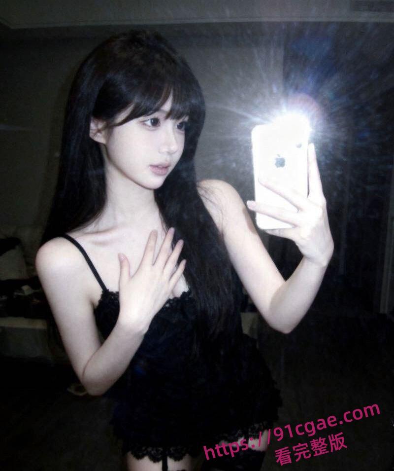 女性按摩店的隐藏服务，小仙女微信群大尺度聊天 男技师2000元手活高潮不断