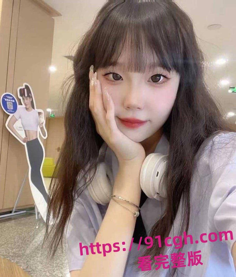 陕西西安邮电大学反差嫩妹 李雯雯 与男友不雅视频泄密