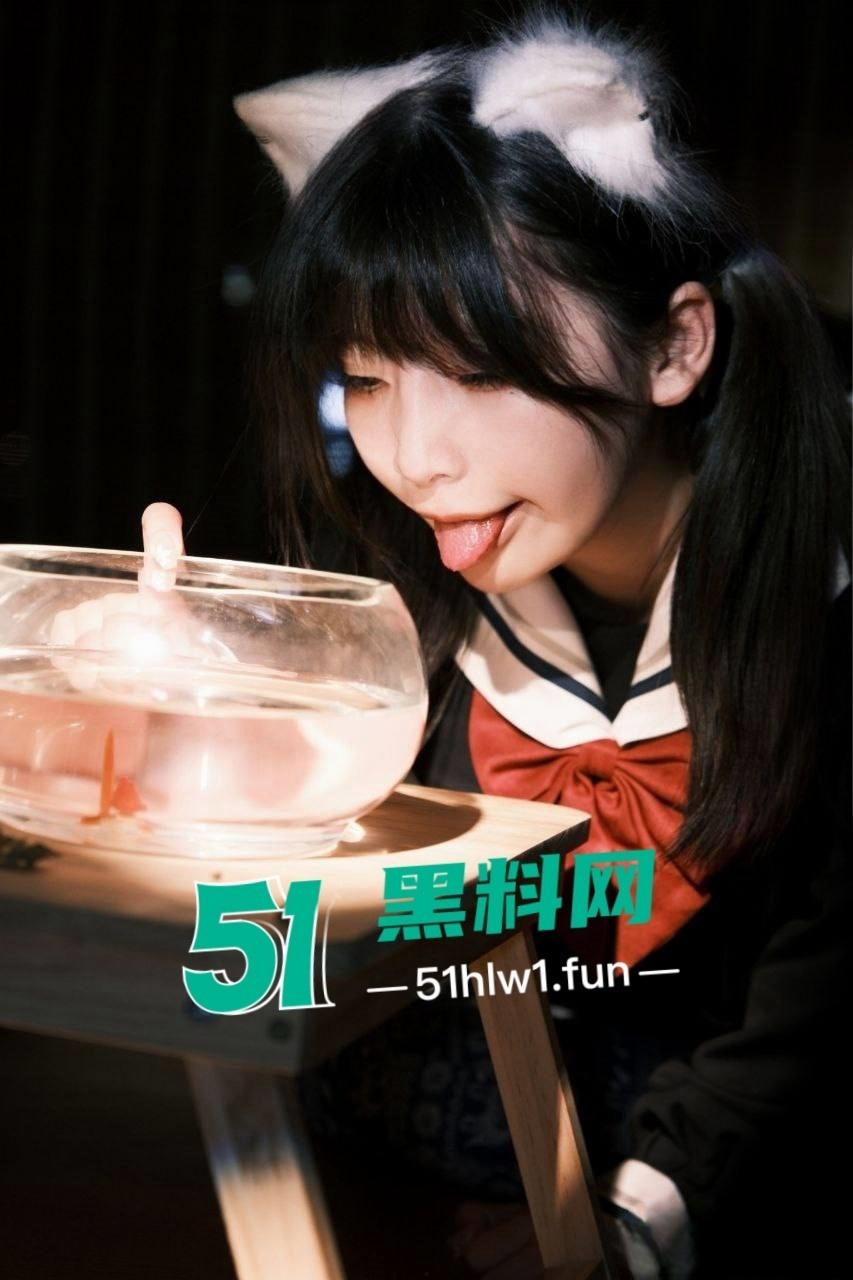 推特萝莉福利姬【星野柒免】清纯颜值肥臀母狗,穿可爱制服私拍白虎嫩逼手揉酥胸全露私拍视图流出-6