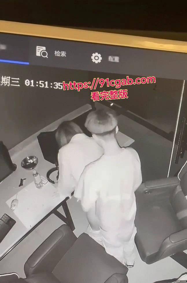 河北武安饥渴小情侣 包厢内沉浸式造人运动被监控拍下全过程 ! #河北武安包厢事件-4